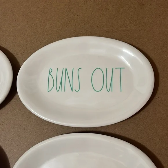 Plate Set - Picture 4 of 8